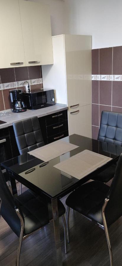 Home Apartament บราชอฟ ภายนอก รูปภาพ