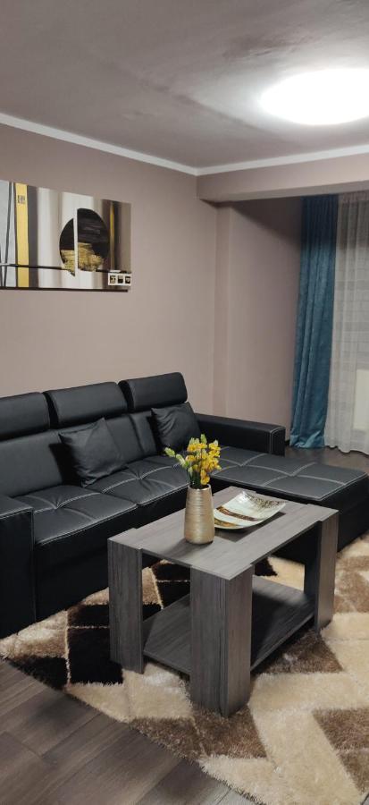 Home Apartament บราชอฟ ภายนอก รูปภาพ